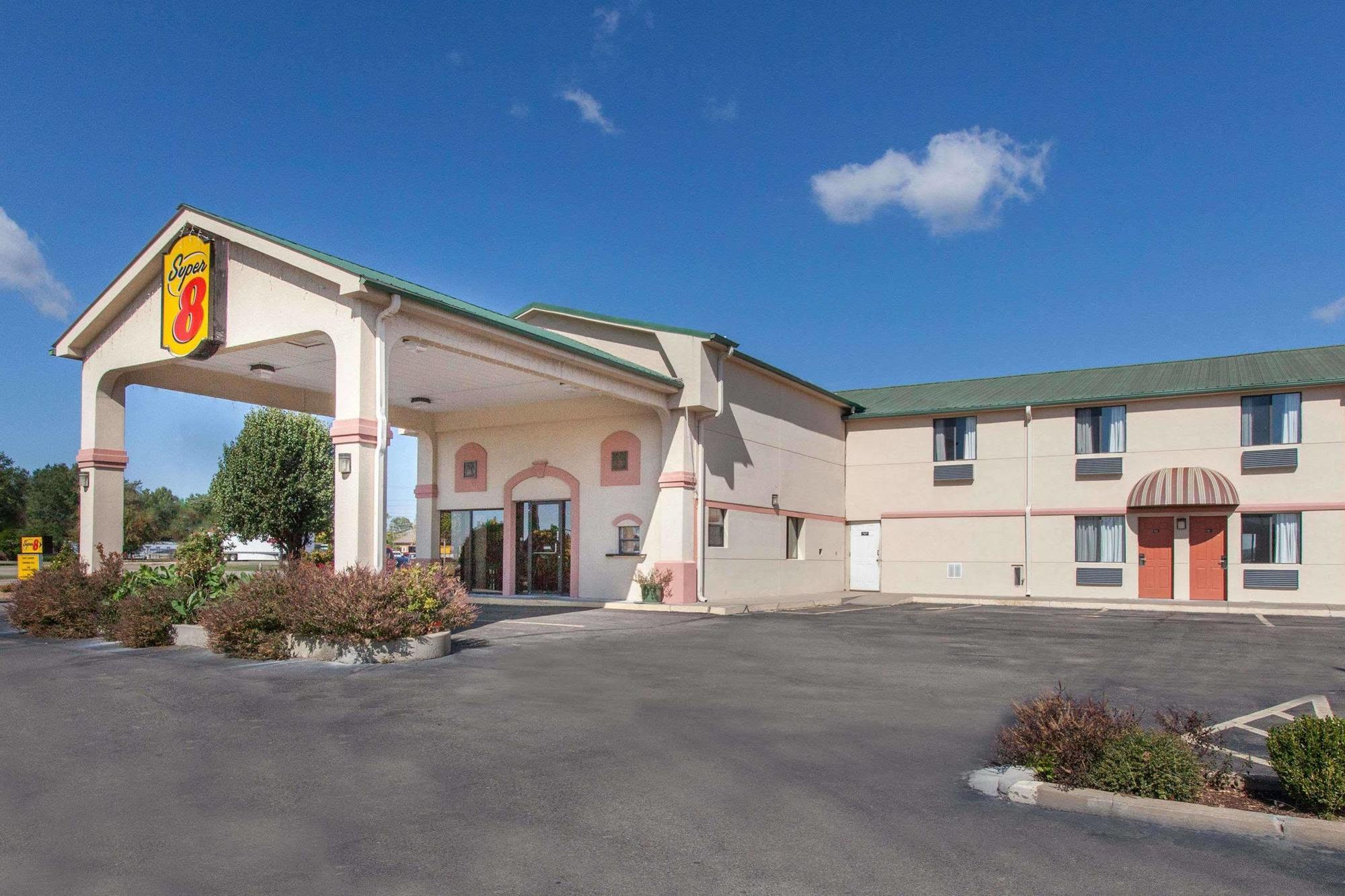 Super 8 By Wyndham Sallisaw Exterior photo